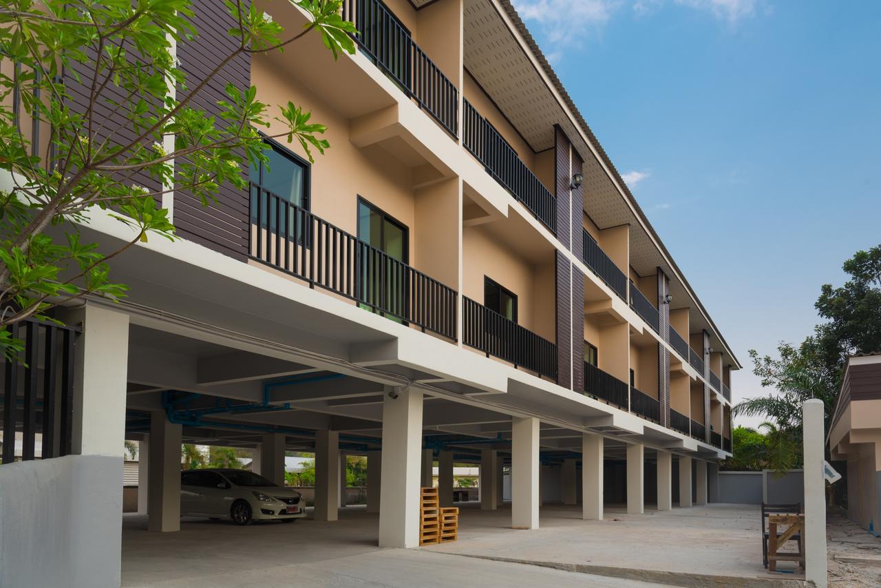 The Square Rayong Hotel Exterior photo